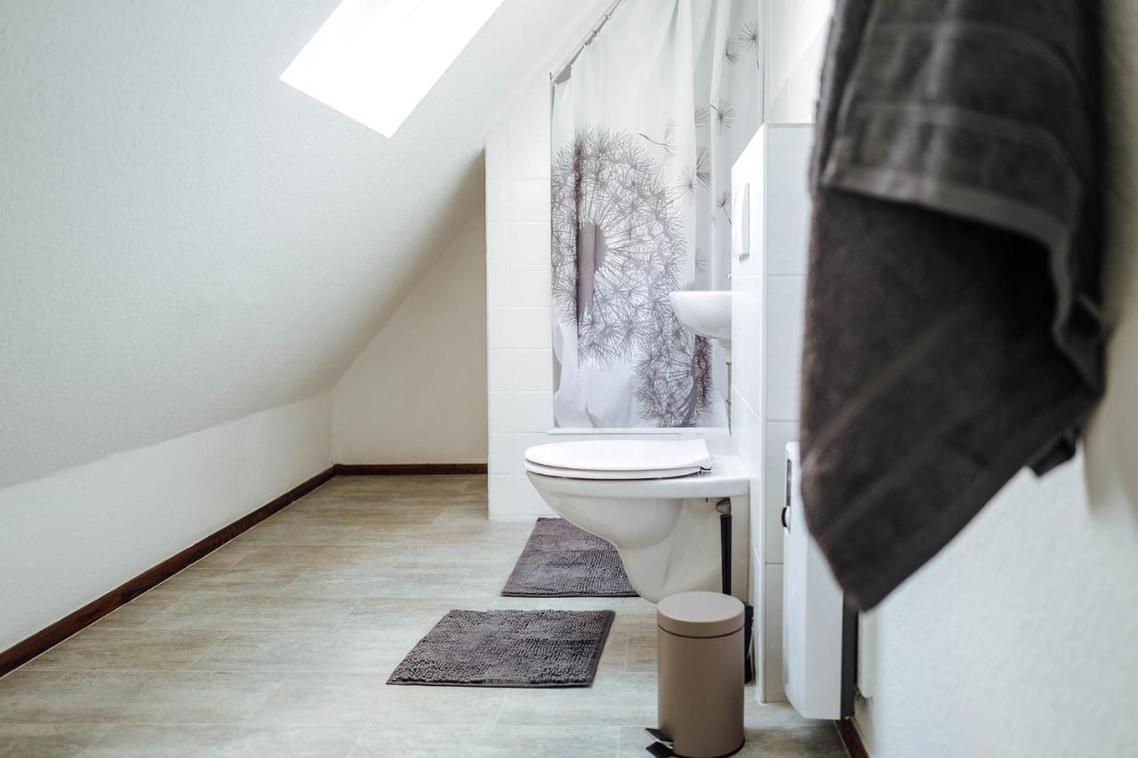 Zimmer In Ruhiger Lage 150M Zur Ta Hamelin Buitenkant foto